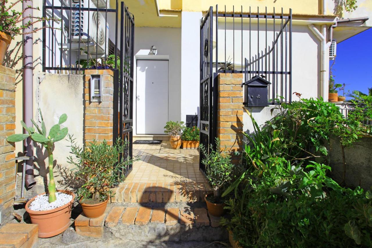Casa Cloe Apartment Taormina Exterior photo